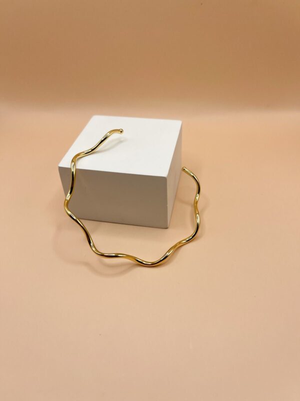 Bracelete Rígido Ondulado - Banho Dourado ou Prata