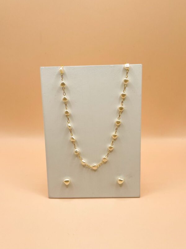 Conjunto Choker Mini Corações e Brincos em Pérolas - Banho Dourado ou Prata