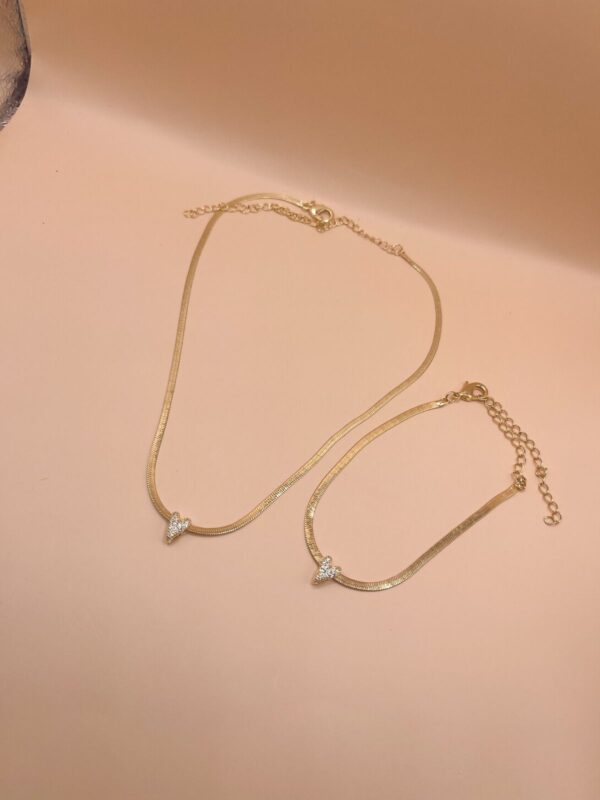 Choker fita e pulseira fita com mini coração cravejado - Banho Dourado e Banho Prata